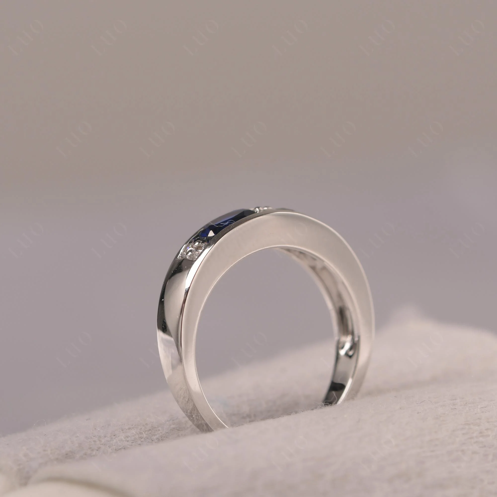 Oval Garnet and Sapphire Ring - Image 13
