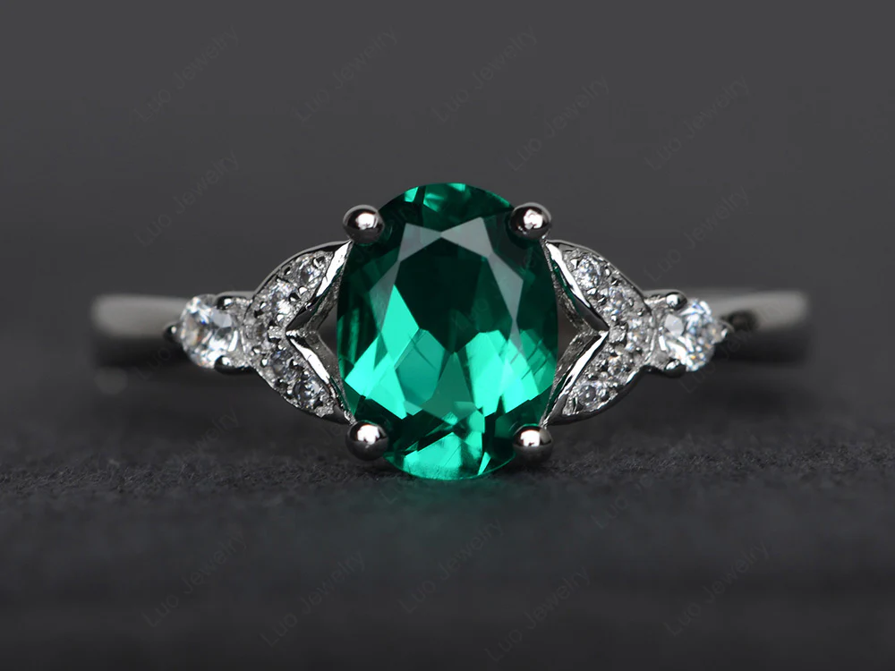 Simple Oval Cut Emerald Promise Ring