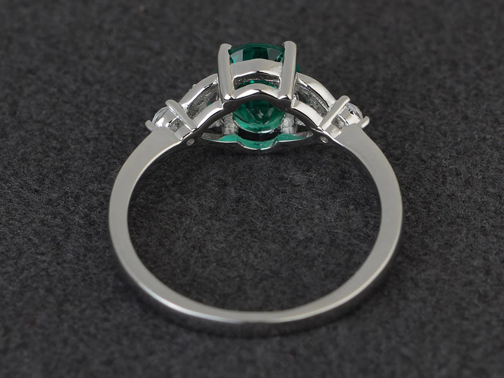 Simple Oval Cut Emerald Promise Ring - Image 3