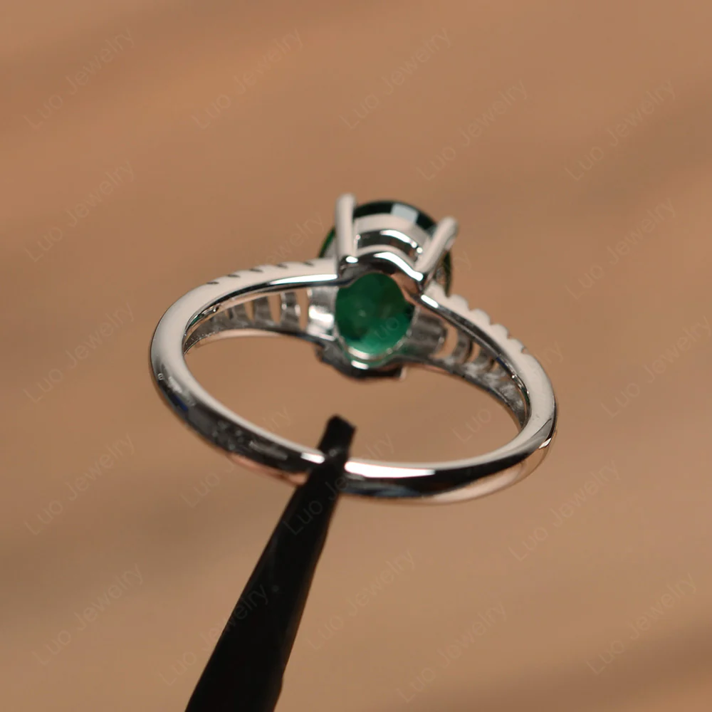 Emerald Spiral Ring - Image 3