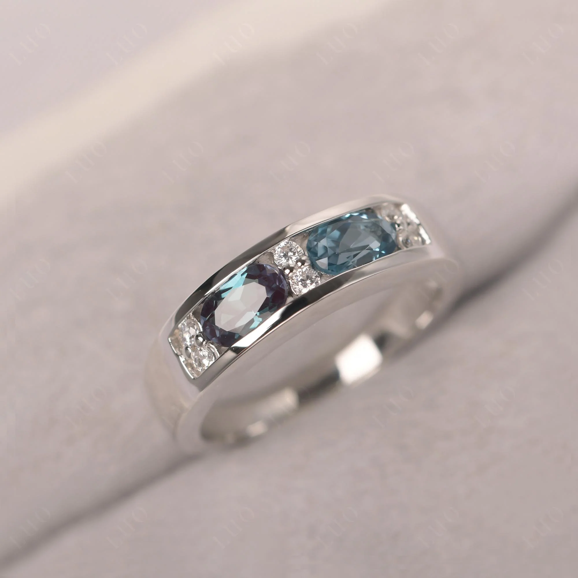 Oval Alexandrite and Blue Topaz Ring - Image 10