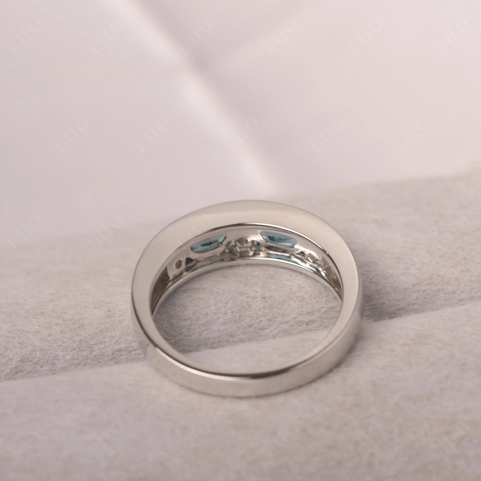 Oval Alexandrite and Blue Topaz Ring - Image 12