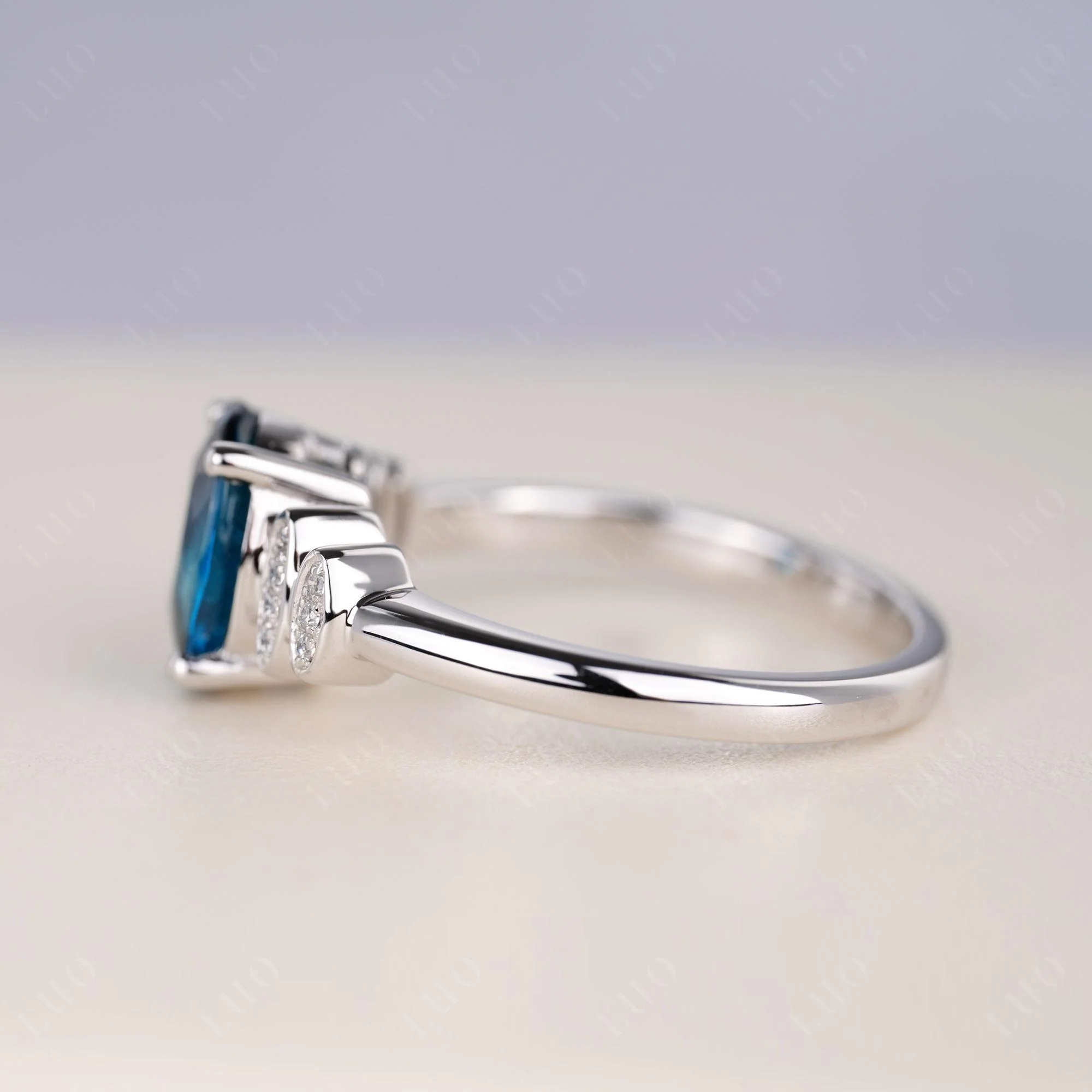 Oval Cut Simple London Blue Topaz Engagement Ring - Image 4