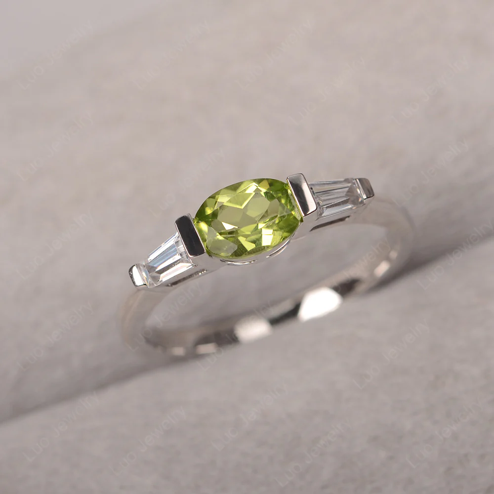 Oval Peridot Ring with Baguettes - Image 2