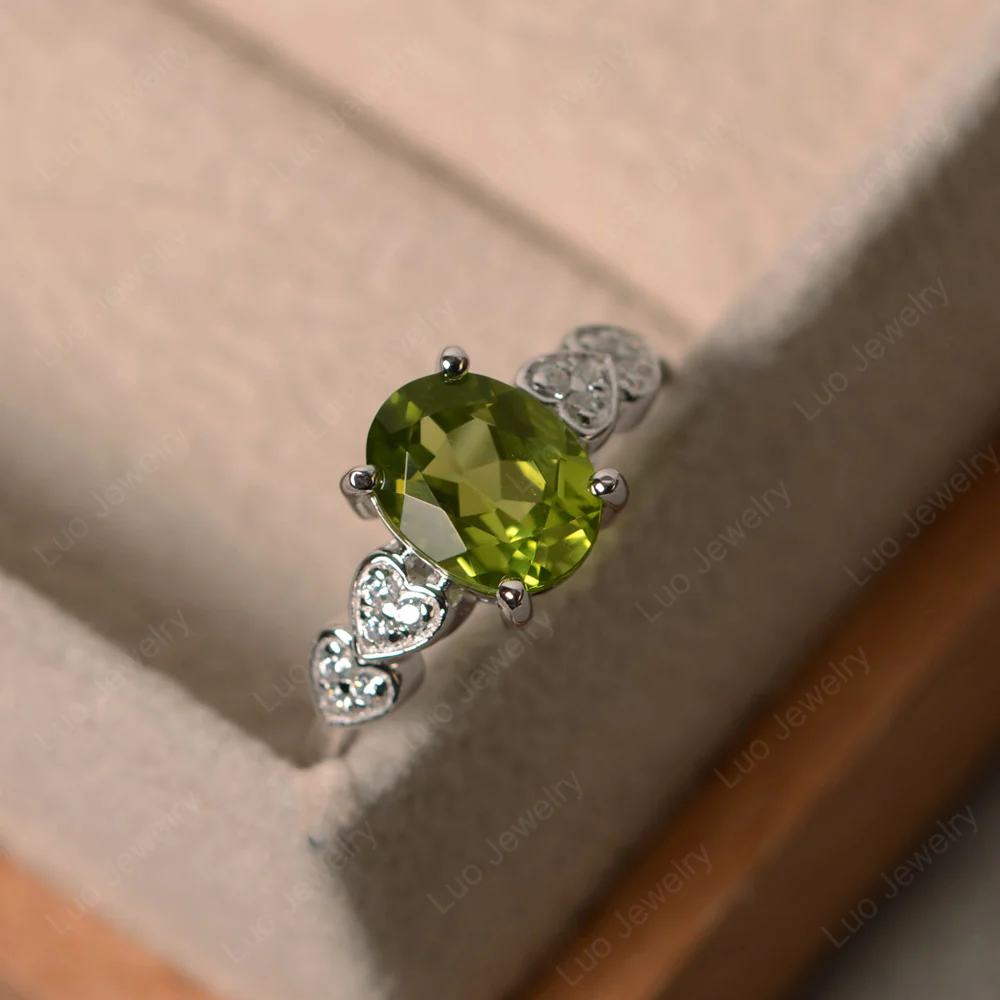 Heart Deco Peridot Engagement Ring - Image 4
