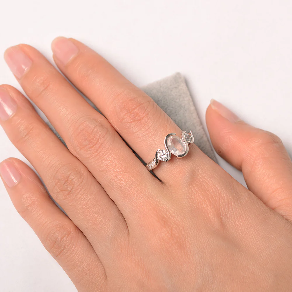 Oval Cut Rose Quartz Swirl Ring - Image 4