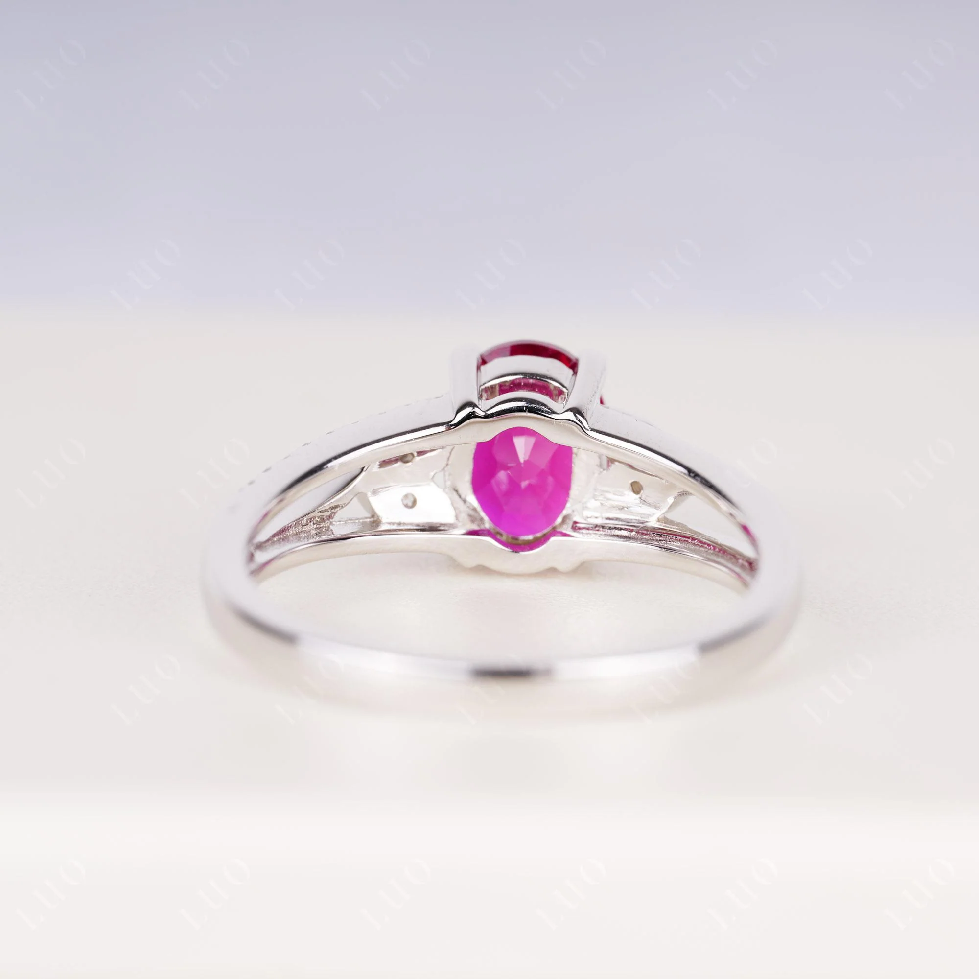 Oval Cut Ruby Ring - Image 31