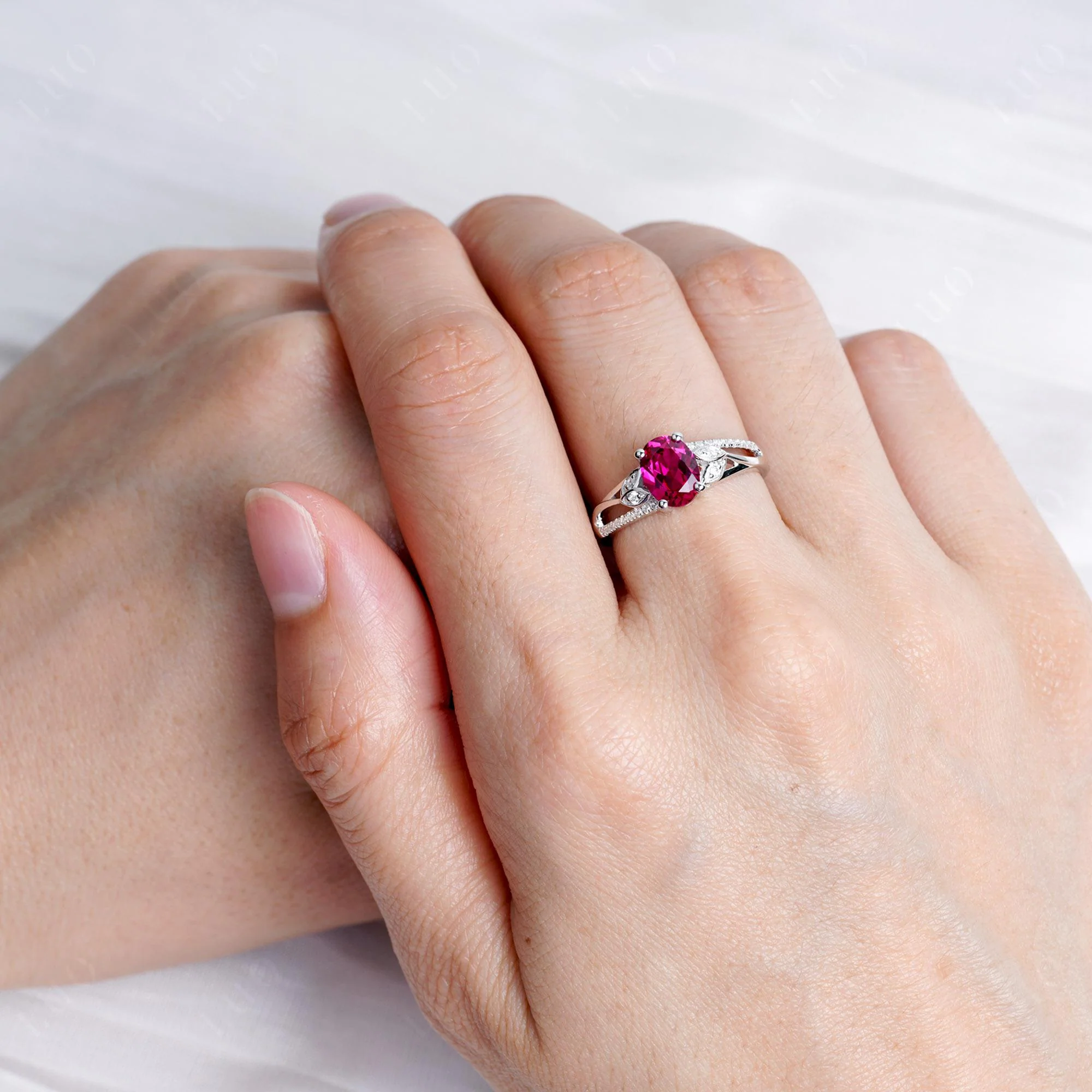 Oval Cut Ruby Ring - Image 33