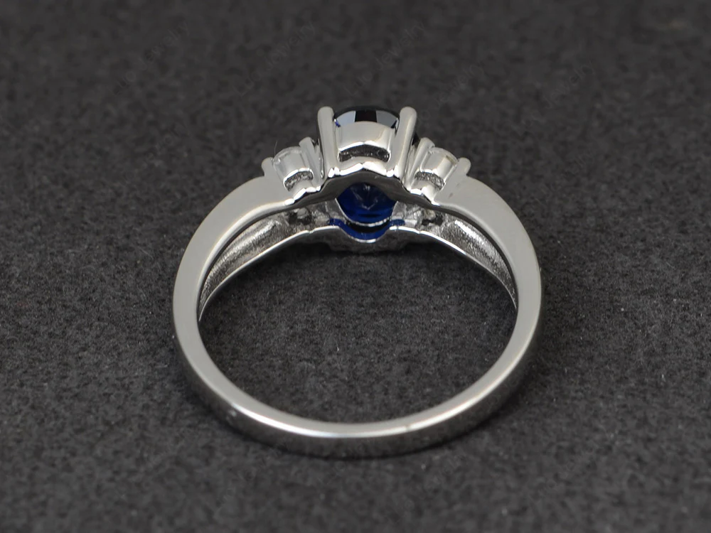 Oval Cut Sapphire Two Rows Ring - Image 3