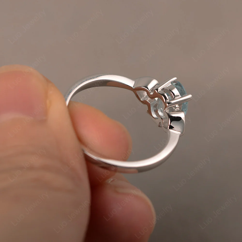 Oval Cut Solitaire Aquamarine Ring - Image 3