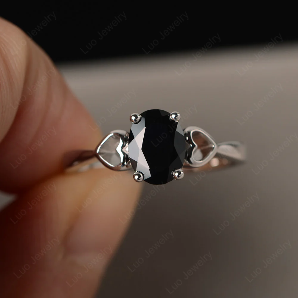 Black Spinel Heart Band Ring - Image 4