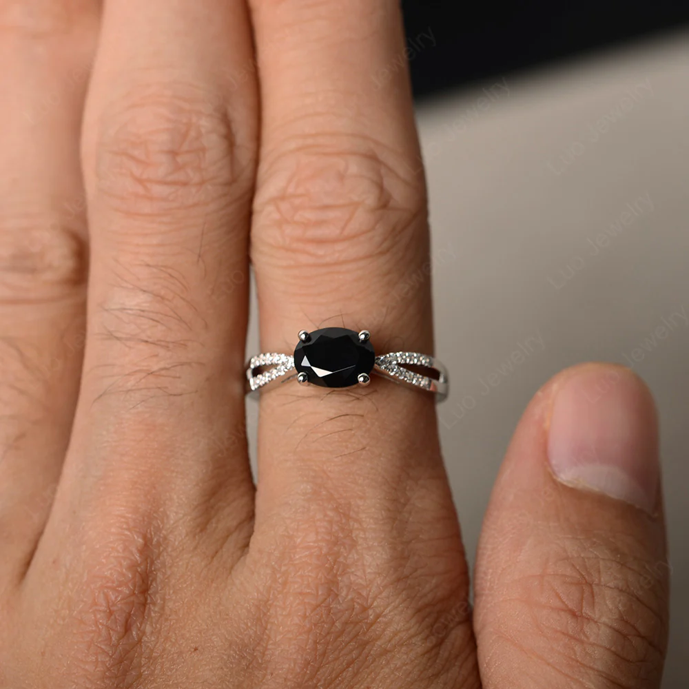 Oval East West Black Spinel Engagement Ring - Image 3