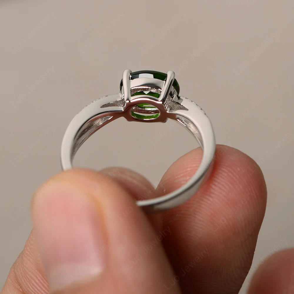 Oval East West Diopside Engagement Ring - Image 2