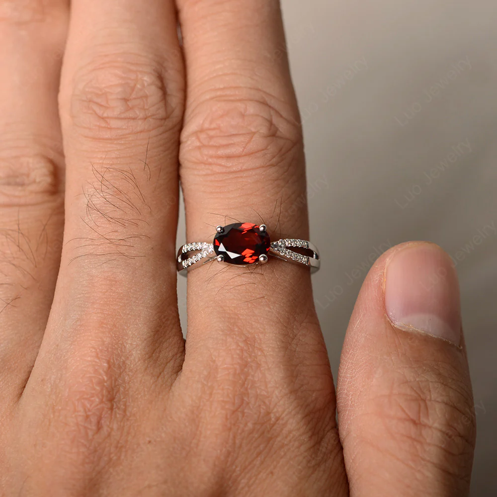 Oval East West Garnet Engagement Ring - Image 3