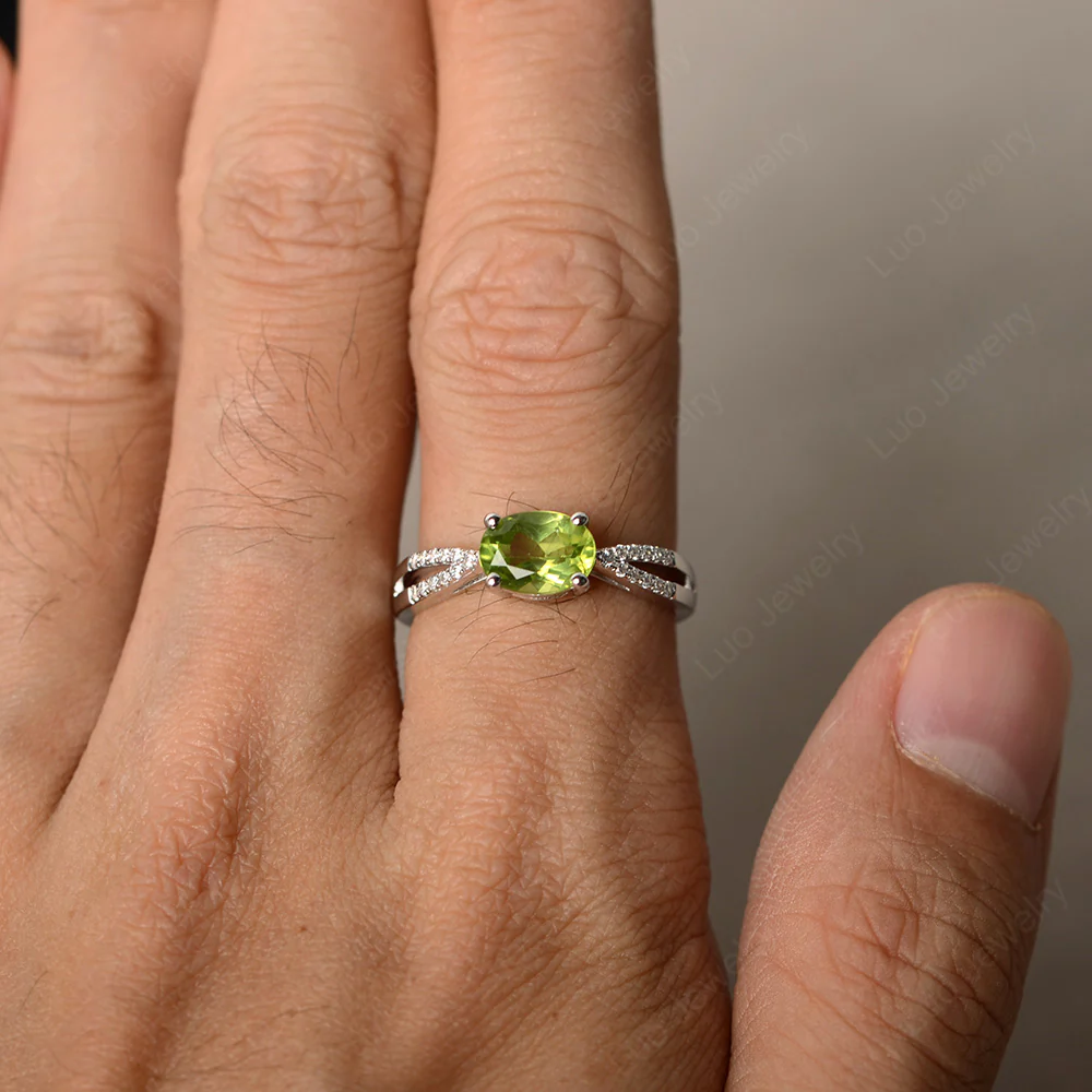 Oval East West Peridot Engagement Ring - Image 3