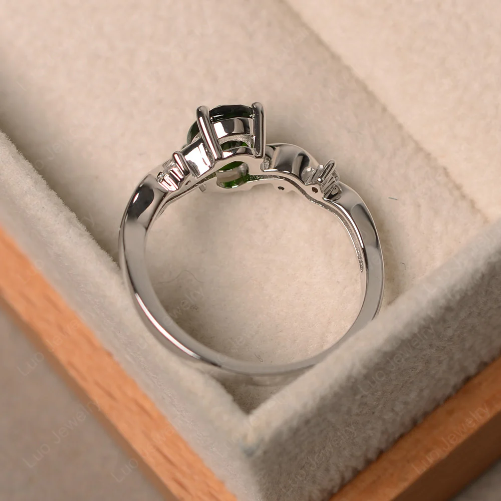 Diopside Twisty Engagement Ring - Image 3