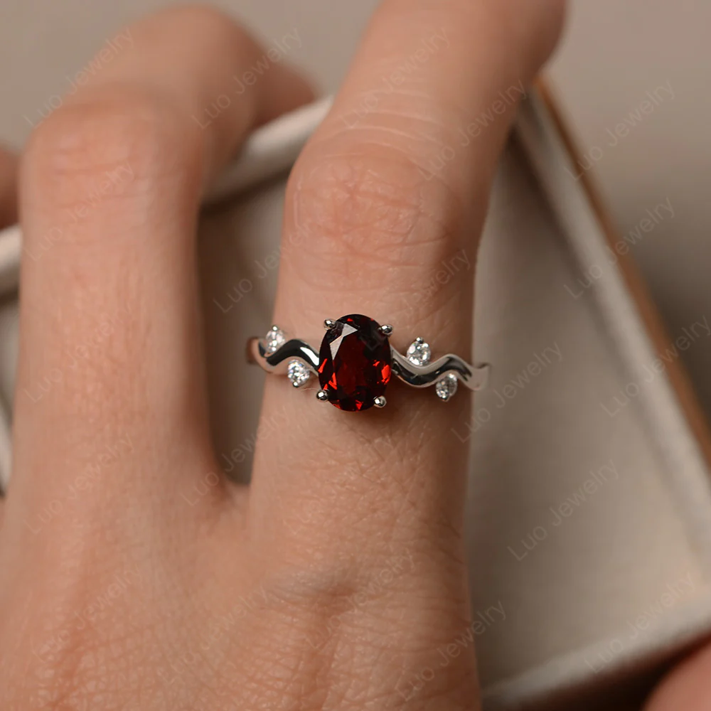 Garnet Twisty Engagement Ring - Image 4