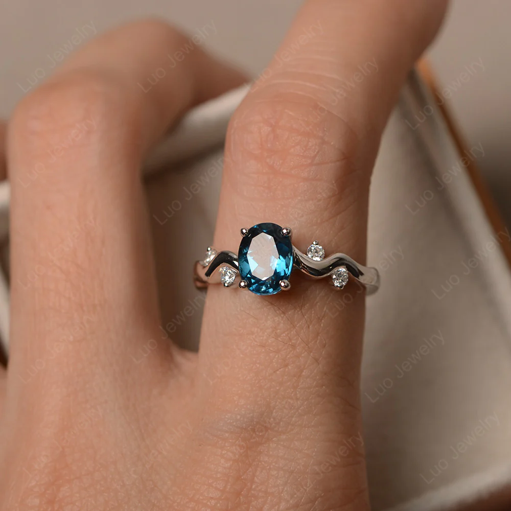 London Blue Topaz Twisty Engagement Ring - Image 4