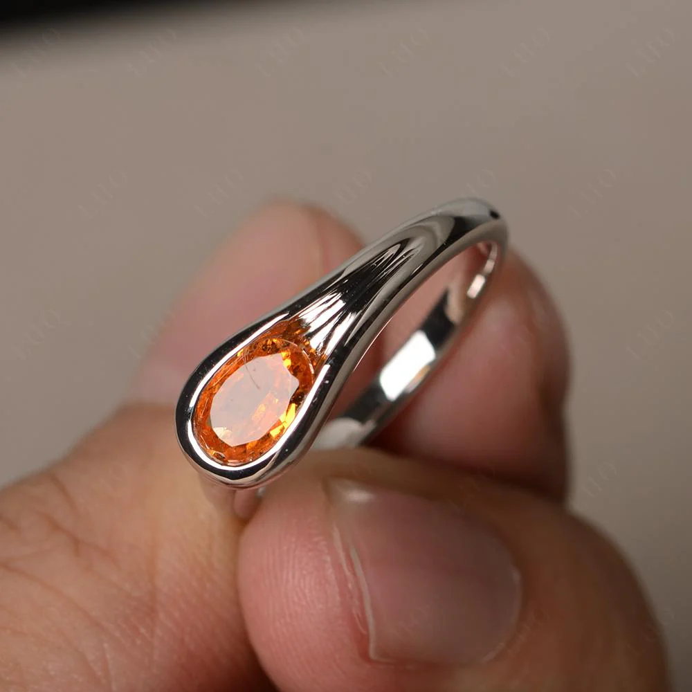 Fender Simple Oval Engagement Ring - Image 10