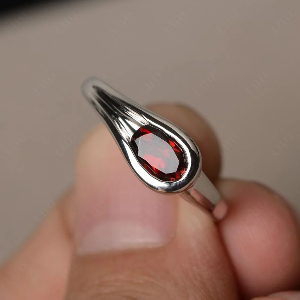 Garnet Streamline Ring - Image 10
