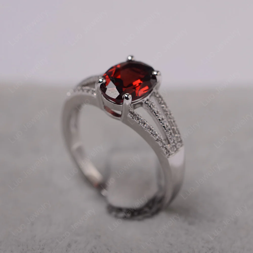 Garnet Triple Split Shank Ring - Image 2