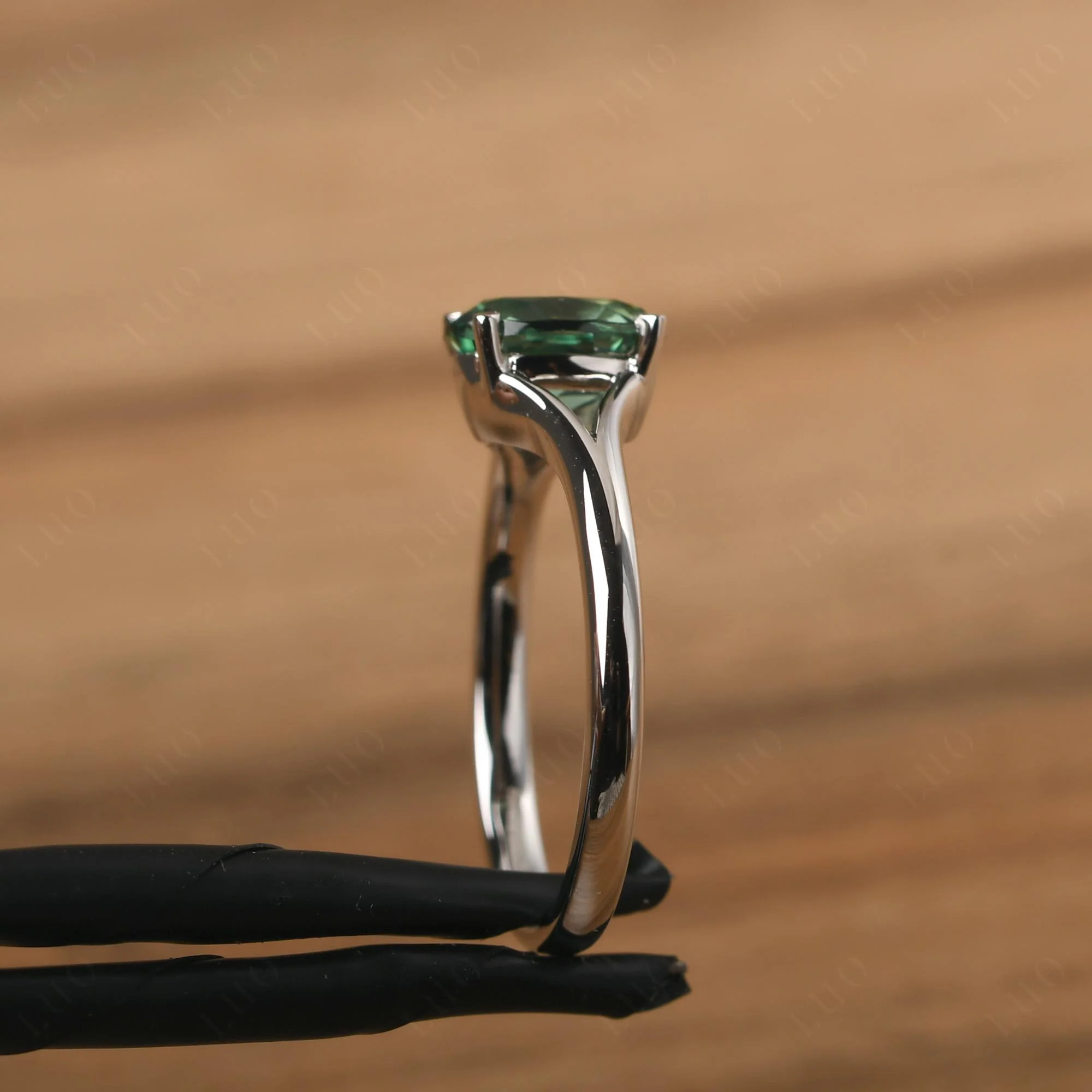 Green Sapphire Split Shank Engagement Ring - Image 32