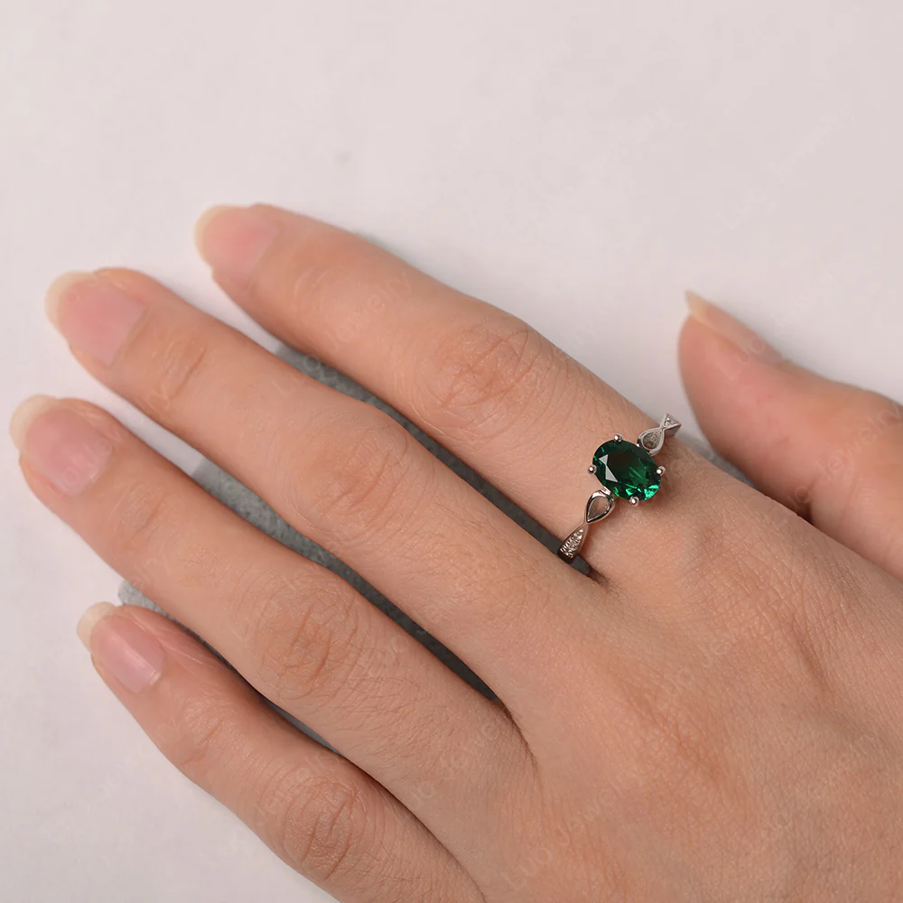 Oval Emerald Delicate Engagement Ring - Image 3