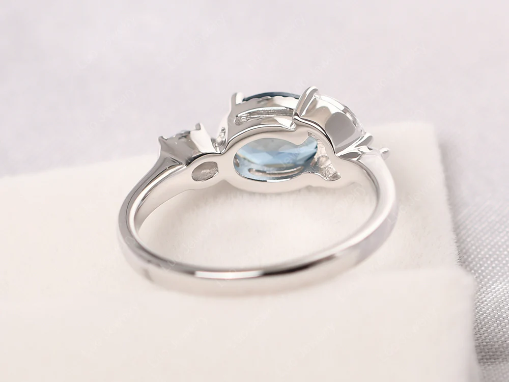 Oval London Blue Topaz Cluster Ring - Image 3
