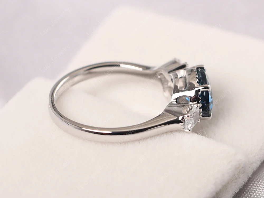 Oval London Blue Topaz Cluster Ring - Image 4