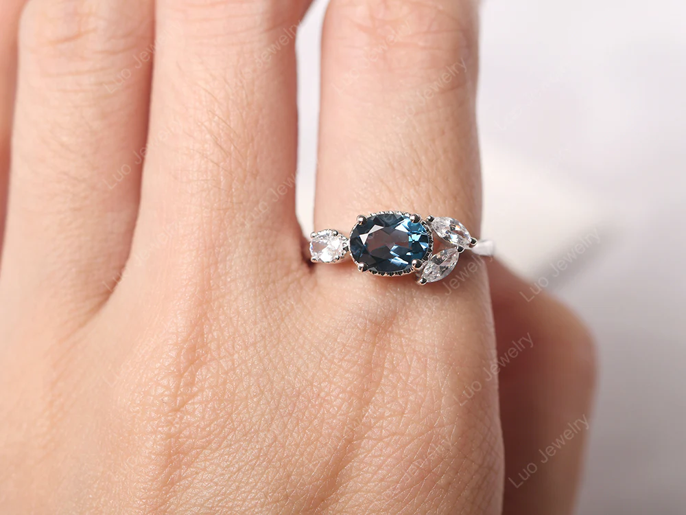 Oval London Blue Topaz Cluster Ring - Image 5