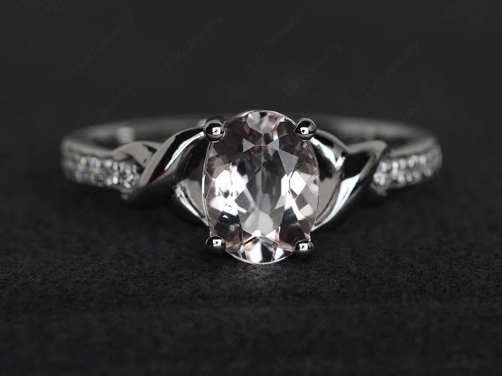 Oval Morganite Twist Ring