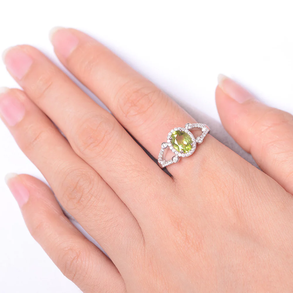 Oval Peridot Split Shank Engagement Ring - Image 4