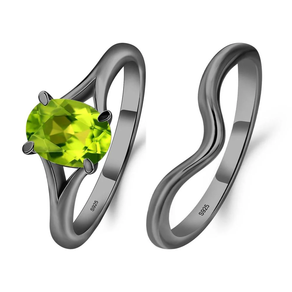 Peridot Split Shank Ring - Image 23