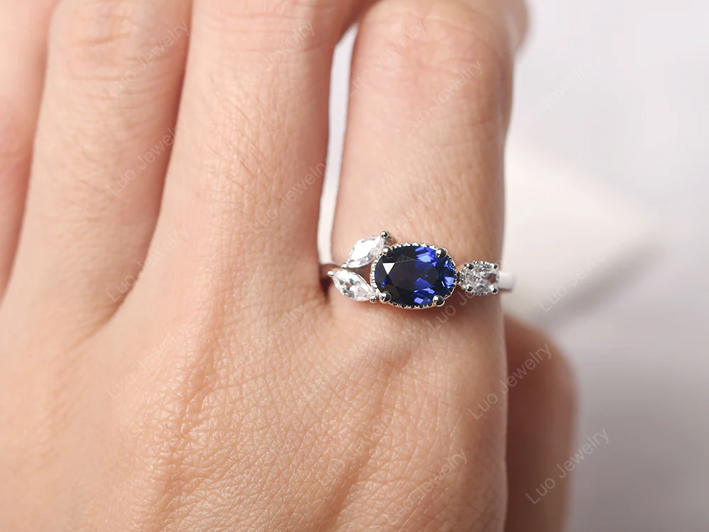 Oval Sapphire Cluster Ring - Image 5