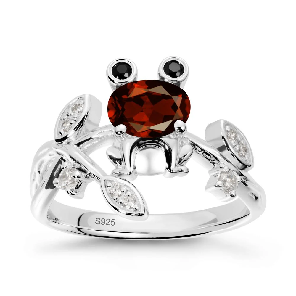 Oval Shaped Garnet Frog Ring - Image 9