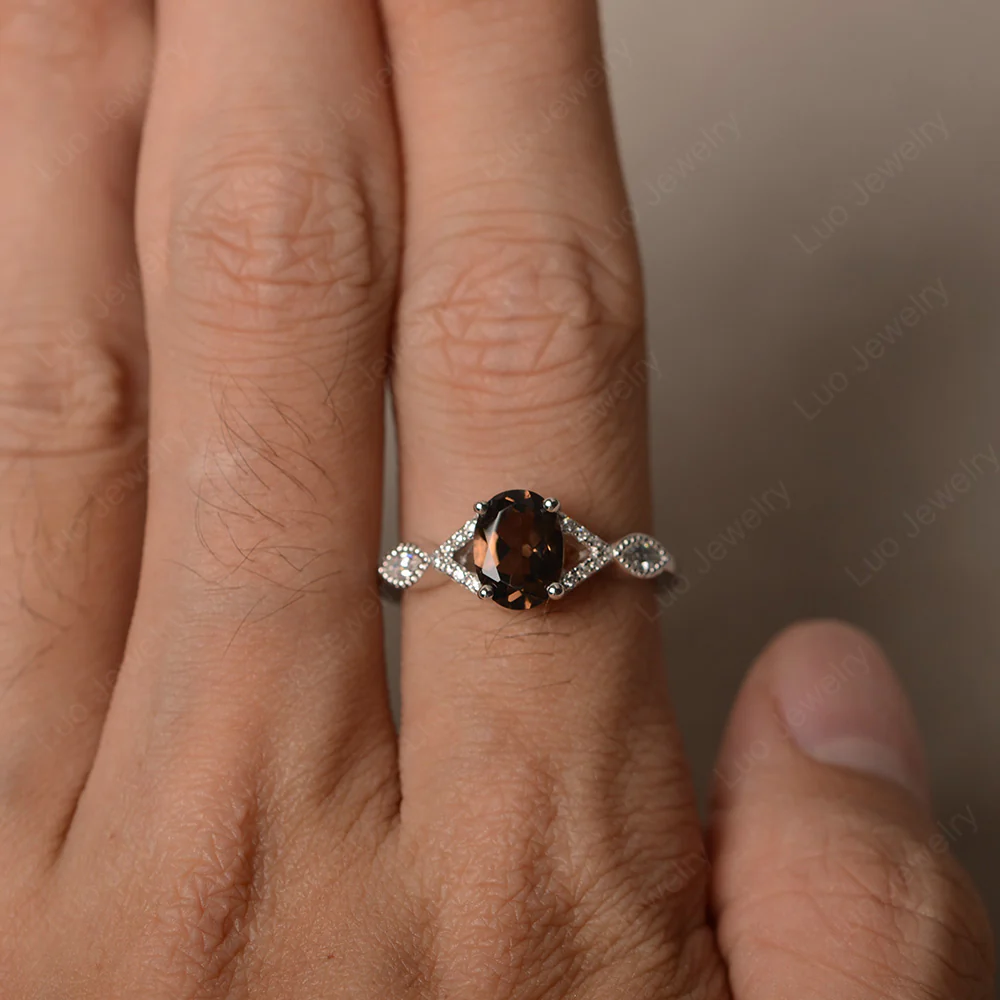 Oval Smoky Quartz Split Shank Ring - Image 3