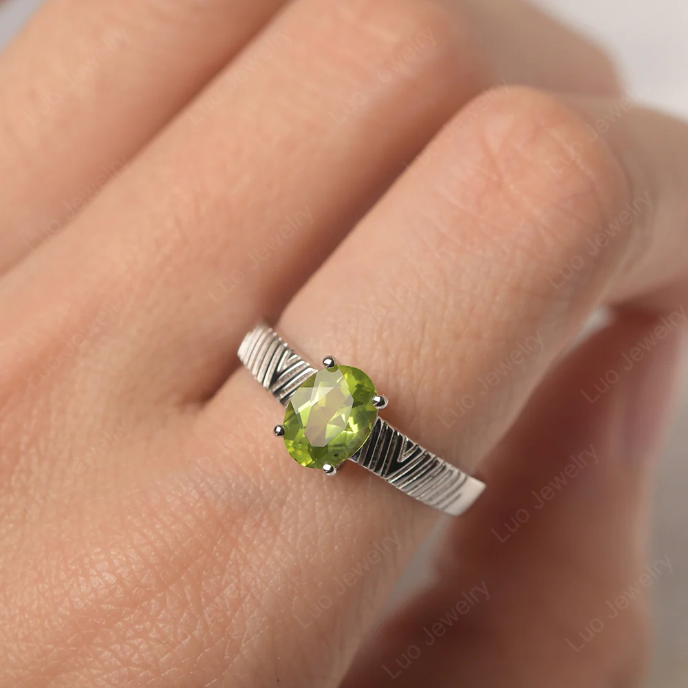 Oval Peridot Chevron Ring - Image 5