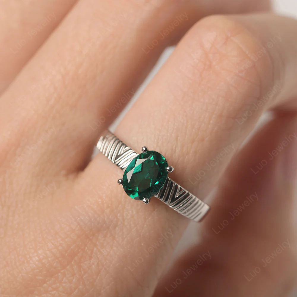 Emerald Chevron Ring - Image 5