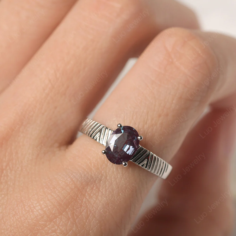 Oval Alexandrite Chevron Ring - Image 5