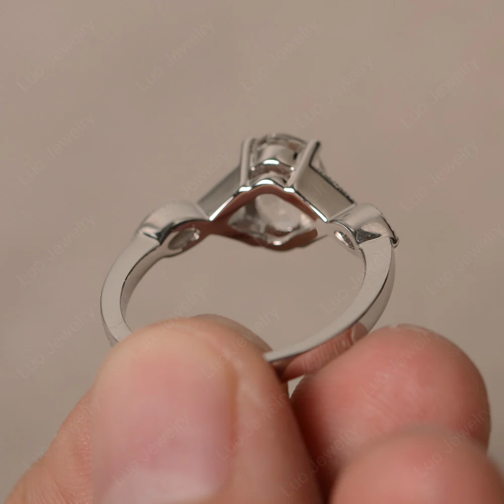 Oval White Topaz Split Shank Ring - Image 2