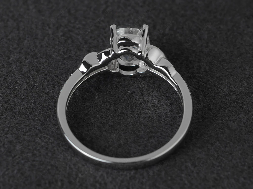 Oval White Topaz Twist Ring - Image 3