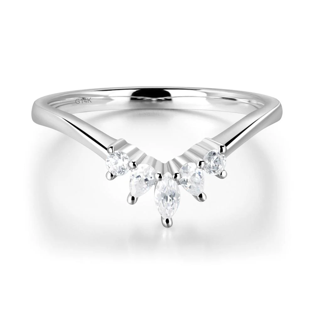 Pear Aquamarine Ring with Trillion Side Stone - Image 14