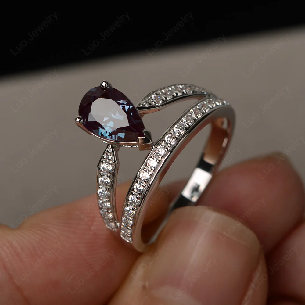 Pear Cut Alexandrite Engagement Ring - Image 2