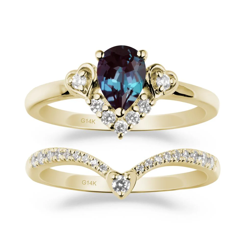 Pear-Cut Alexandrite Heart Bridal Set - Image 3