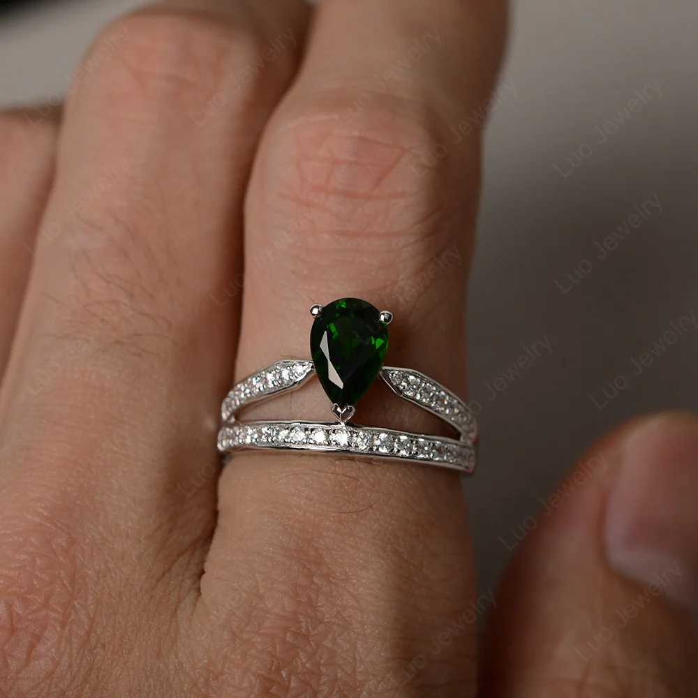 Pear Cut Diopside Engagement Ring - Image 3