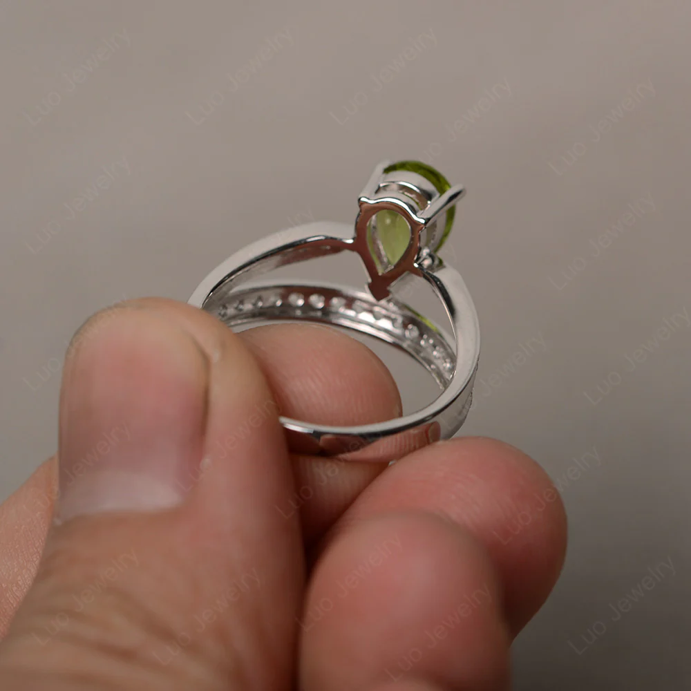 Pear Cut Peridot Engagement Ring - Image 2