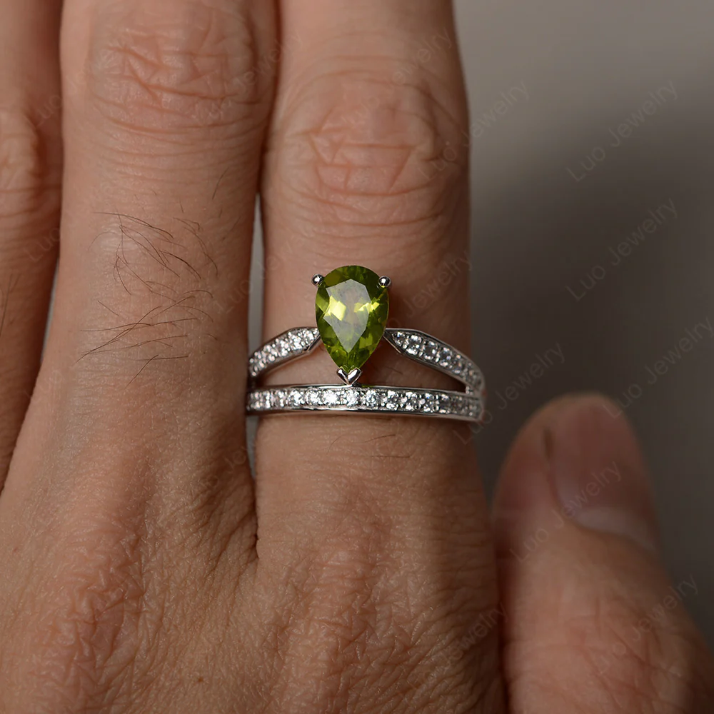 Pear Cut Peridot Engagement Ring - Image 3