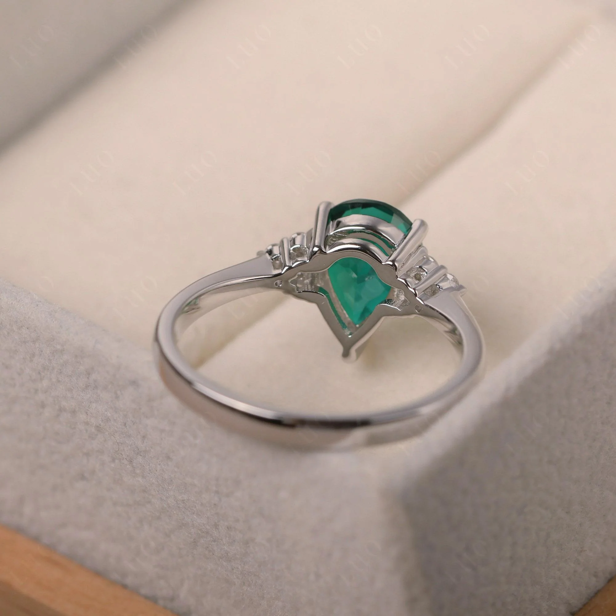 Pear Shaped Emerald Promise Ring - Image 4