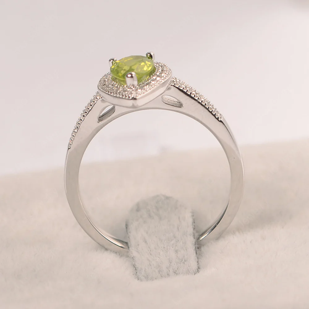 Milgrain Peridot Ring - Image 2