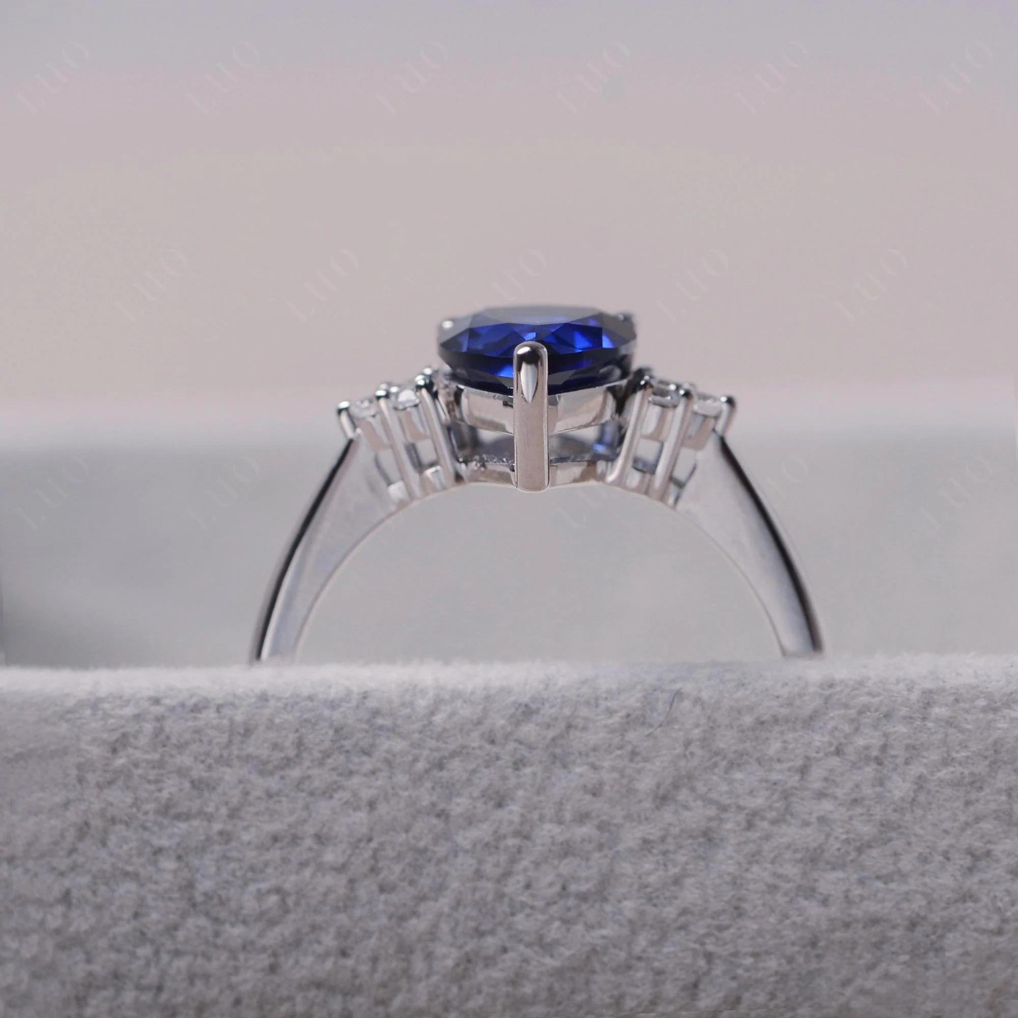 Pear Shaped Sapphire Promise Ring - Image 4
